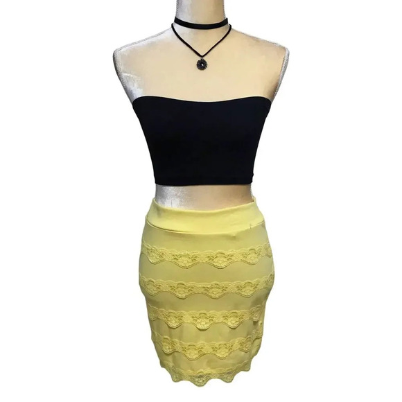 Popular Basics NWOT Yellow Mini Skirt Women M - Picture 1 of 10